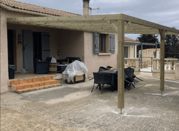 Avis Laurence R — pergola bois — Ma Pergola Bois