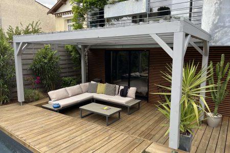 pergola, terrasse en bois, espace de détente après la rentrée, salon extérieur