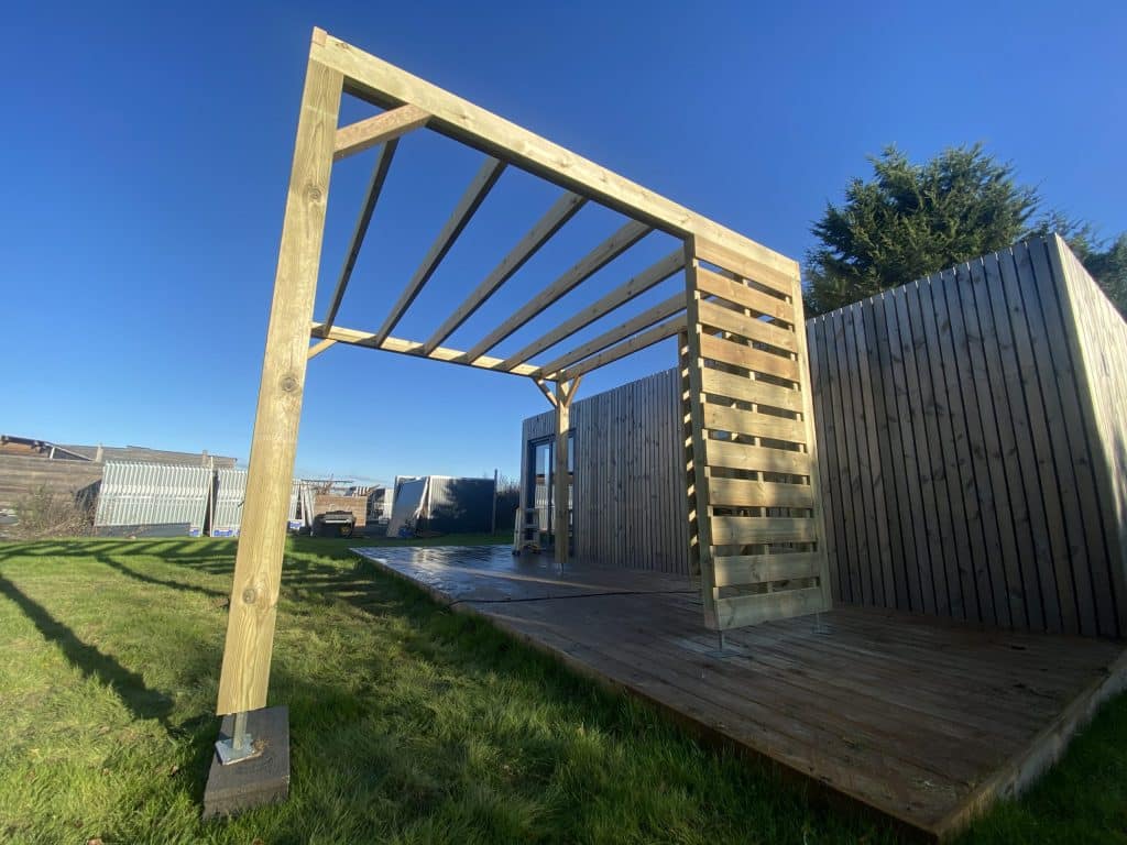 Pergola bois finitions